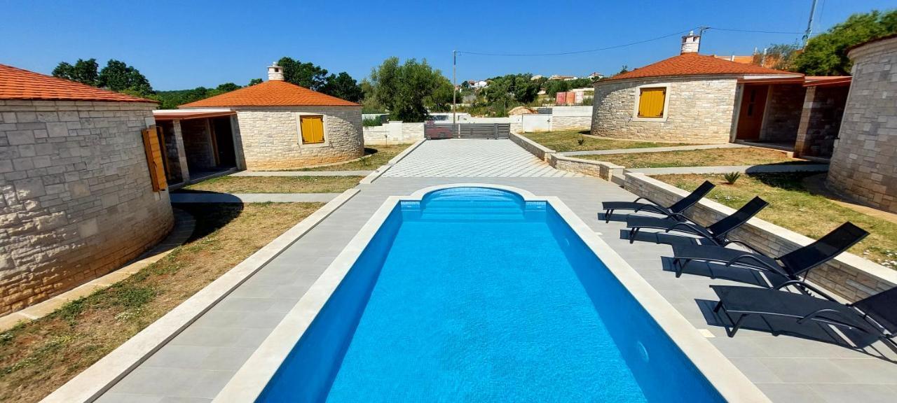 Apartmani Belavic - Kazuni Peruski Екстер'єр фото