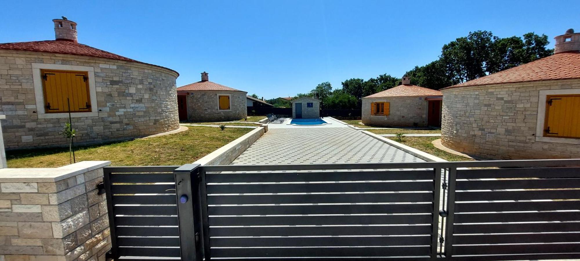 Apartmani Belavic - Kazuni Peruski Екстер'єр фото