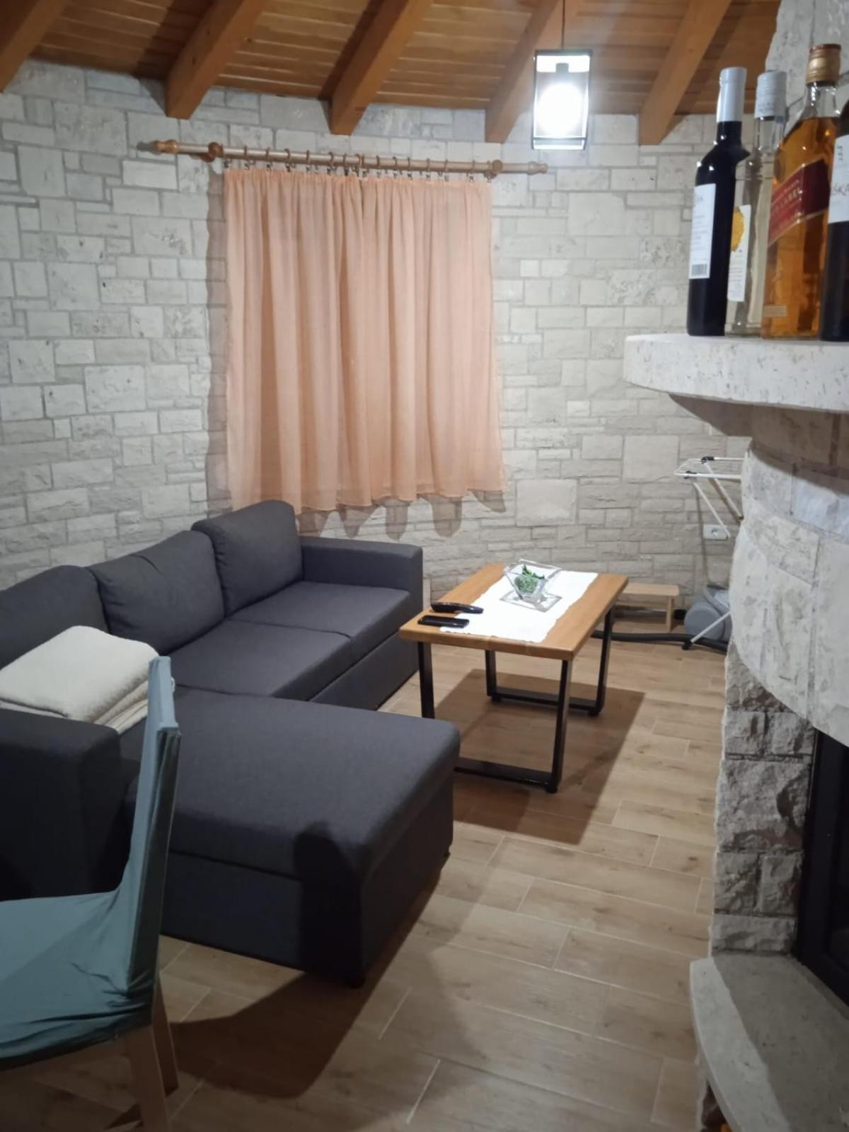 Apartmani Belavic - Kazuni Peruski Екстер'єр фото